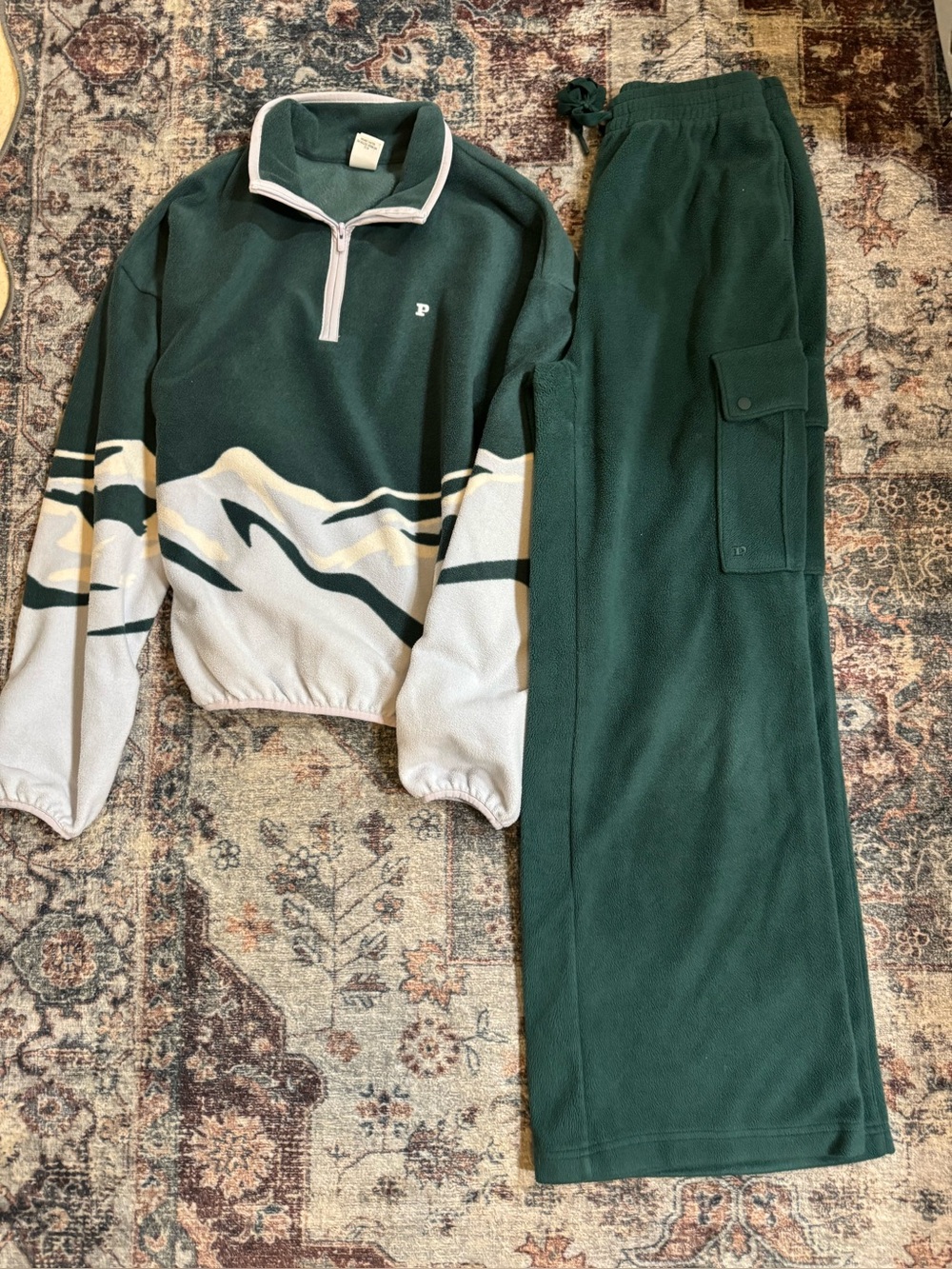 PINK Victoria's Secret Forest Green & Cream Set